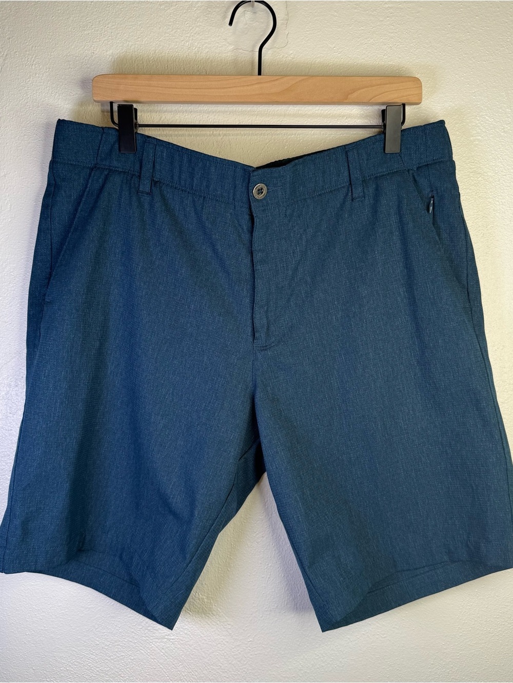 Swiss Tech Men's Flat Front Performance Shorts Heather Blue Size 36, 10" Inseam